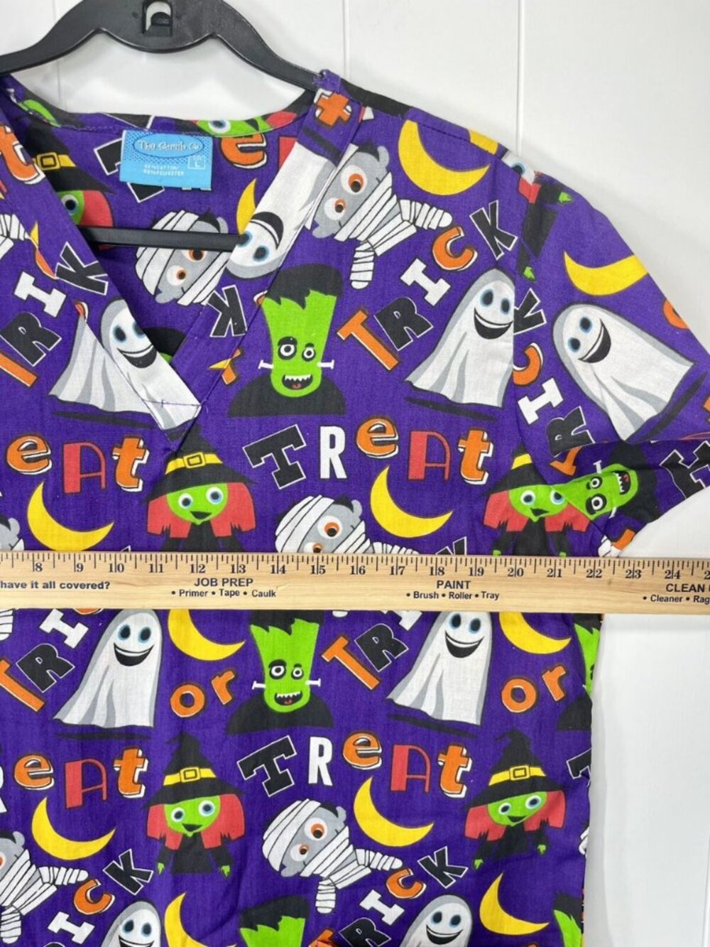 The Scrub Co Scrub Top Sz Large Halloween Ghost Witch Mummy Trick Or Treat EUC - Picture 5 of 6